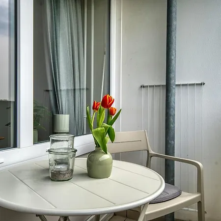 - Haus L, App 0l0505